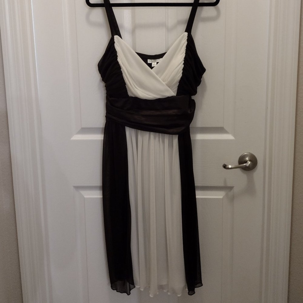 En Focus Studio Cocktail Dress in Brown and Cream